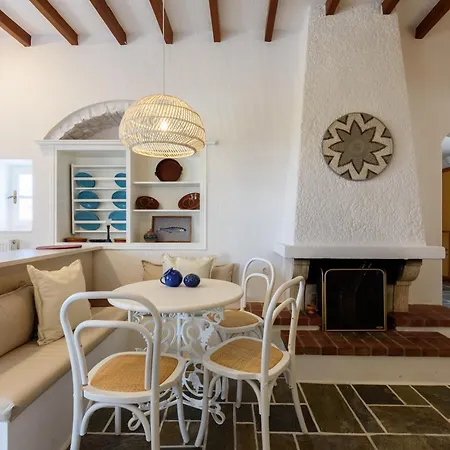 Апартаменты Petra-sunset House Near Parikia For Up To 4 Guests Парос