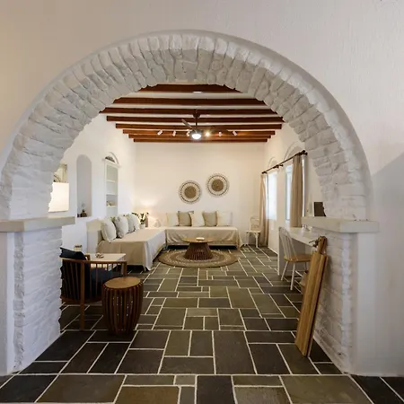 Petra-sunset House Near Parikia For Up To 4 Guests *