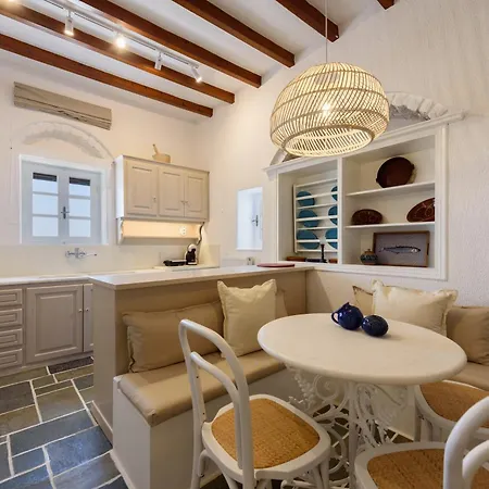 Апартаменты Petra-sunset House Near Parikia For Up To 4 Guests Парос